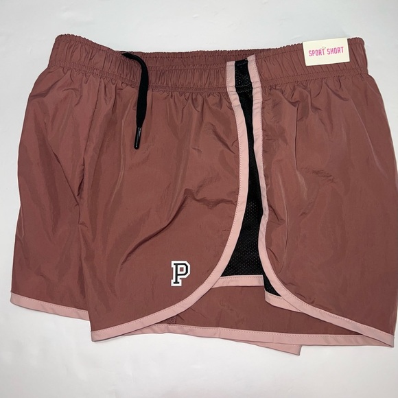 NWT⭐️PINK VS ULTIMATE💓SPORT SHORT shorts⭐️ size S - Picture 1 of 8